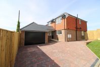 Blackness Yard, Hailsham Road, Stone Cross, BN24 5A