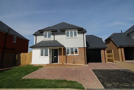 Blackness Yard, Hailsham Road, Stone Cross, BN24 5A